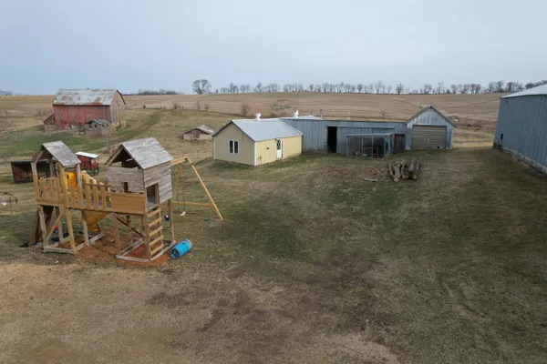 $529,900 | 6460 Dutch Hollow Road, Potosi, WI 53820