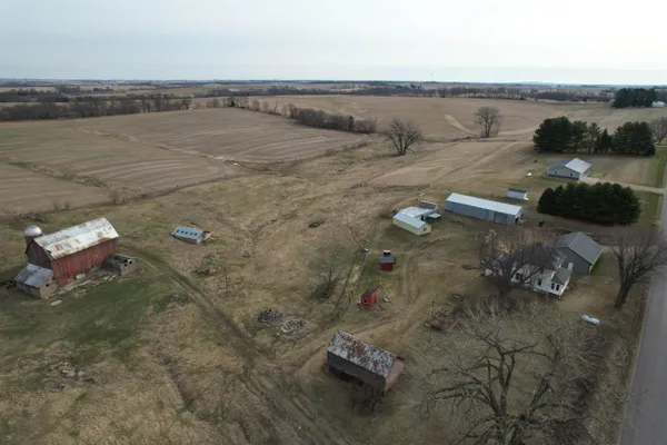 $529,900 | 6460 Dutch Hollow Road, Potosi, WI 53820