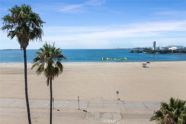 $1,325,000 | 1200 East Ocean Boulevard, Unit 41, Long Beach, CA 90802
