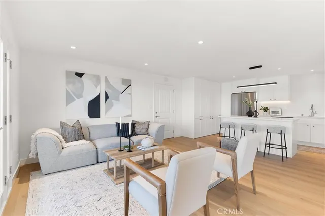 $1,325,000 | 1200 East Ocean Boulevard, Unit 41, Long Beach, CA 90802