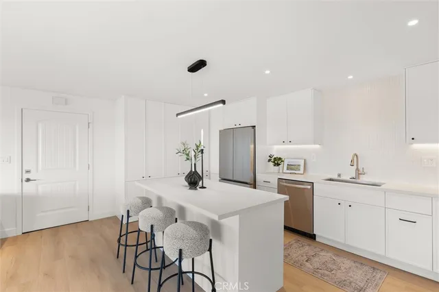 $1,325,000 | 1200 East Ocean Boulevard, Unit 41, Long Beach, CA 90802