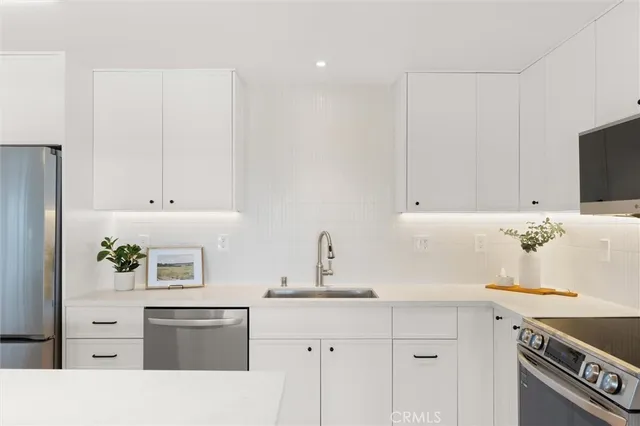 $1,325,000 | 1200 East Ocean Boulevard, Unit 41, Long Beach, CA 90802