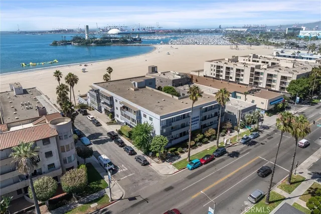$1,325,000 | 1200 East Ocean Boulevard, Unit 41, Long Beach, CA 90802