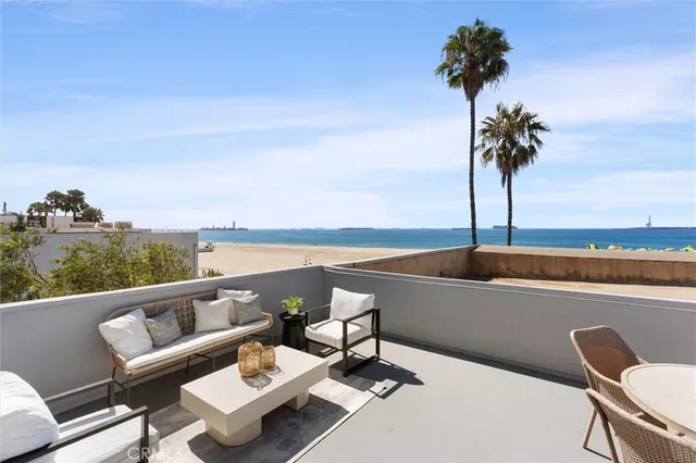 $1,325,000 | 1200 East Ocean Boulevard, Unit 41, Long Beach, CA 90802