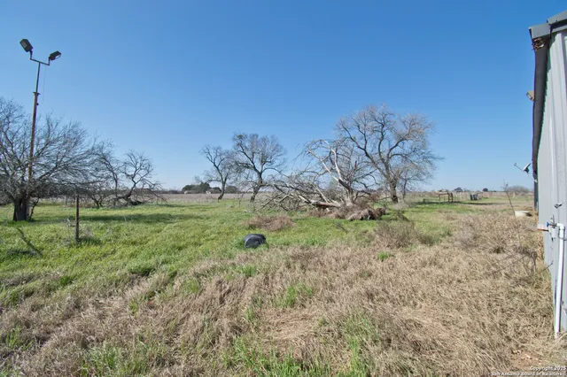 $1,300,000 | 5673 Fm 1628, Adkins, TX 78101