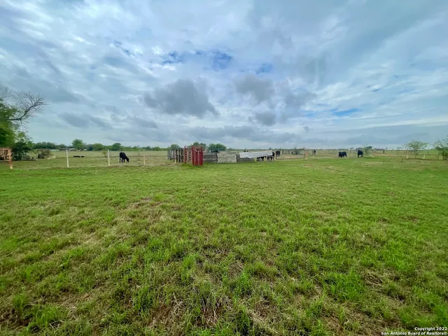 $1,300,000 | 5673 Fm 1628, Adkins, TX 78101