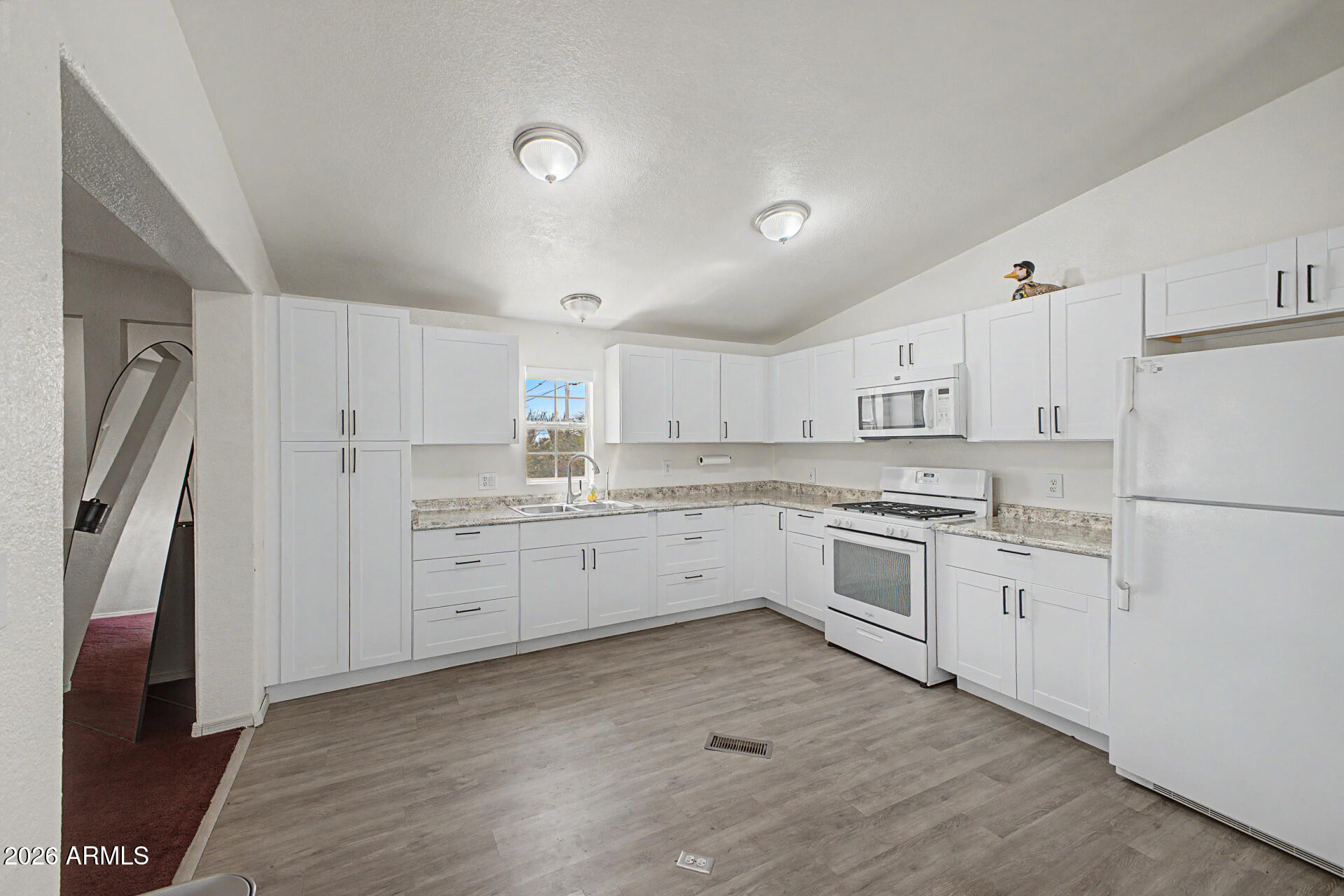 1863 South Vaquero Road Apache Junction, AZ 85119 - Photo 13 of 30 13 Vaquero
