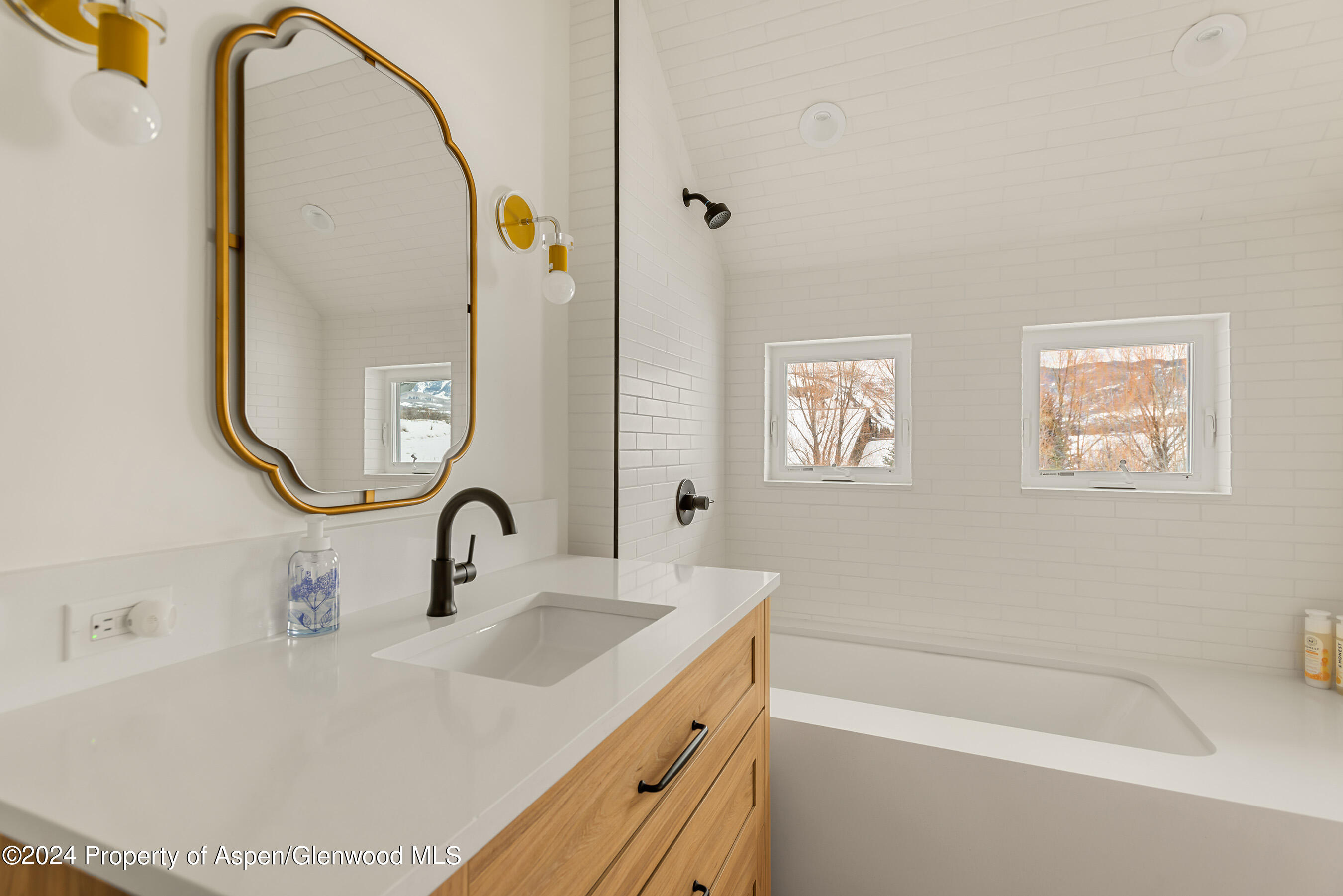 262 Haystack Lane Snowmass, CO 81654 - Photo 20 of 43 2nd Upstairs Ensuite