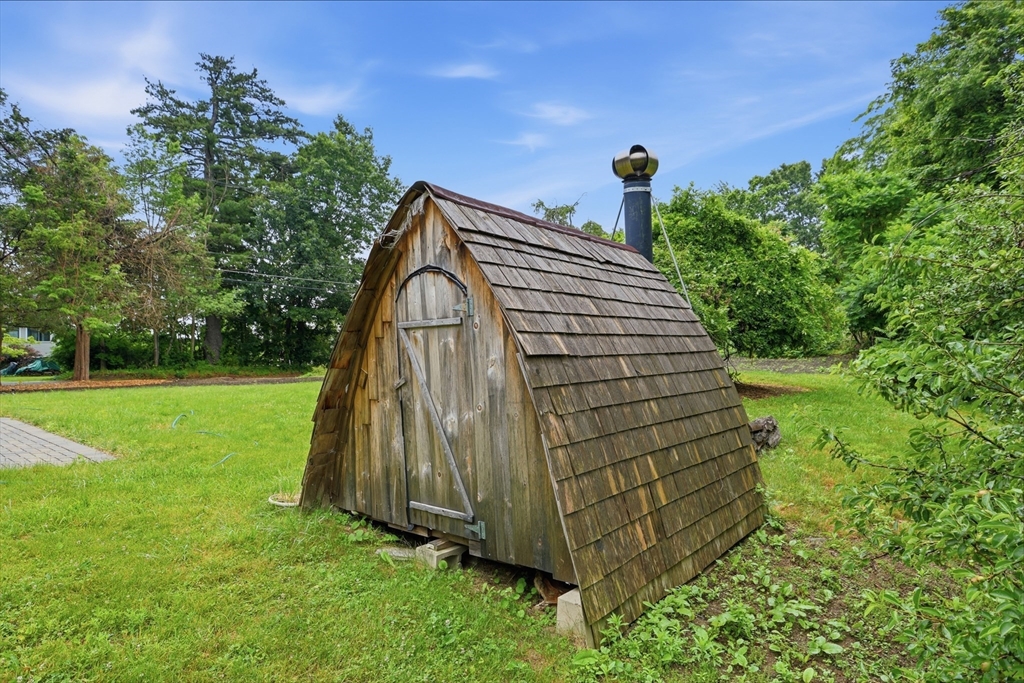 384 Pearl Hill Road Fitchburg, MA 01420 - Photo 33 of 41