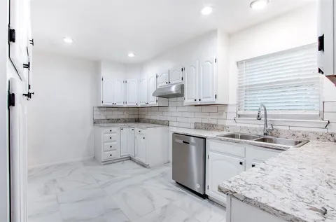 $285,000 | 11521 Fernald Avenue, Dallas, TX 75218