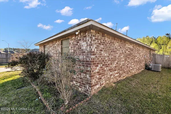 $260,000 | 526 Brighton Trail, Florence, MS 39073