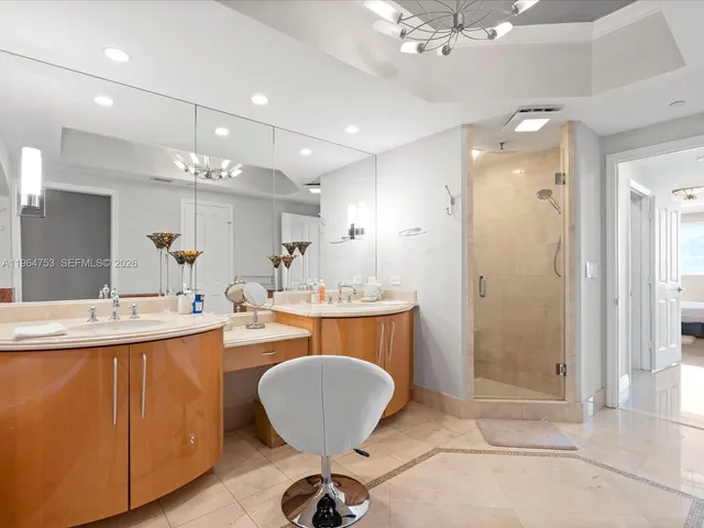 $20,000 | 17875 Collins Avenue, Unit 4405, Sunny Isles Beach, FL 33160