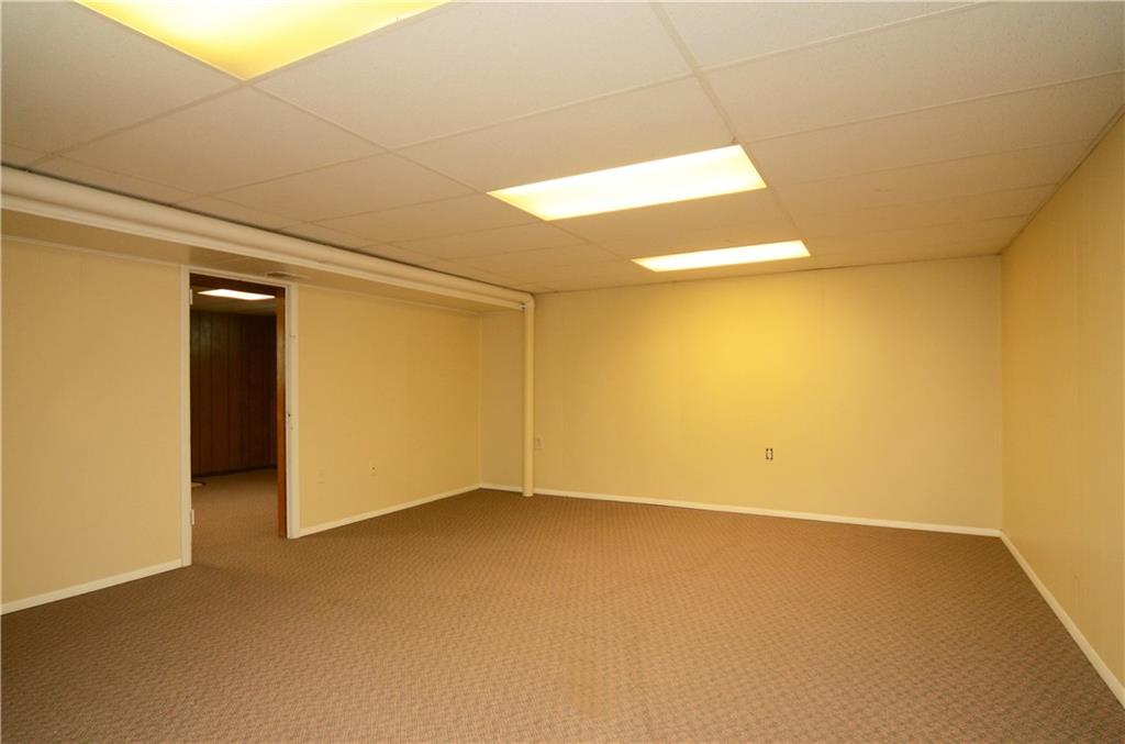 1423 Coraopolis Heights Road Coraopolis, PA 15108 - Photo 21 of 25 Extra large basement bedroom