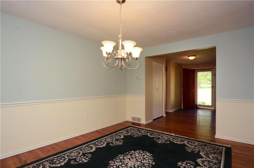 1423 Coraopolis Heights Road Coraopolis, PA 15108 - Photo 4 of 25 Reverse view