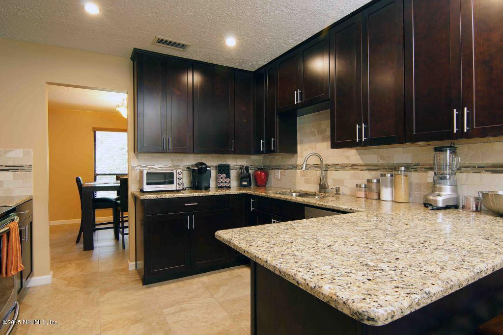 817 Orangewood Road St. Johns, FL 32259 - Photo 4 of 31 Stunning Kitchen