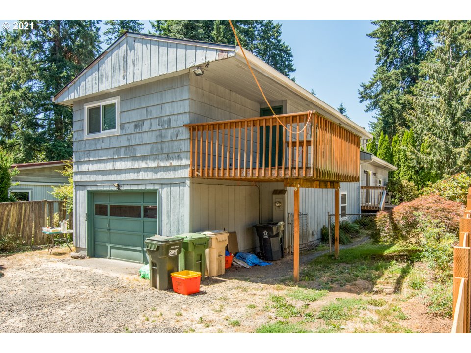 6545 Southwest Childs Road Lake Oswego, OR 97035 - Photo 2 of 18 Gallery Image 2