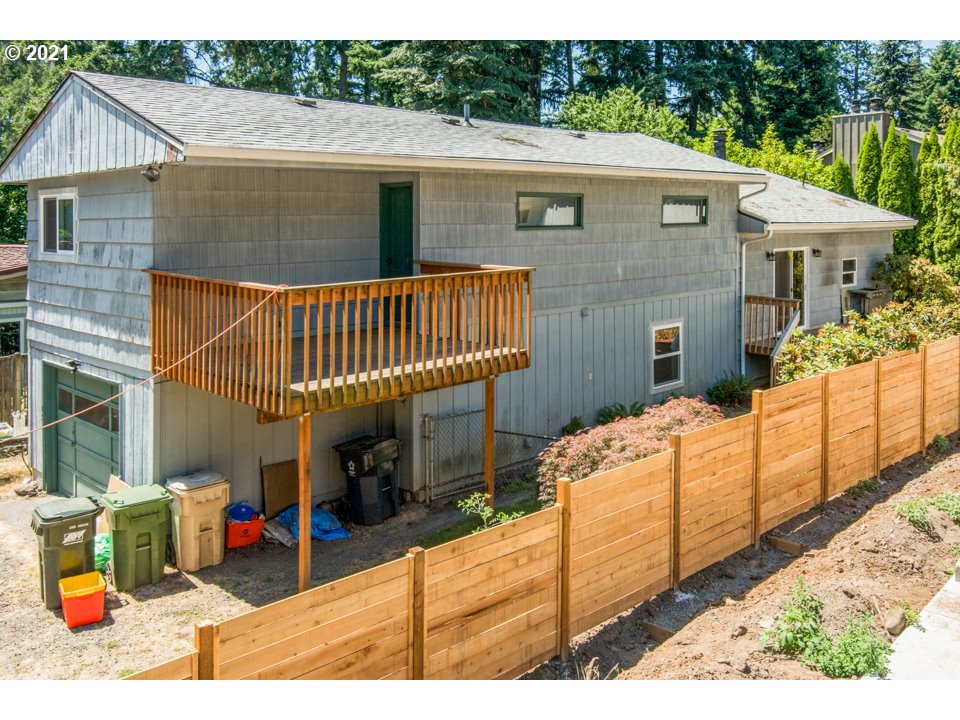 6545 Southwest Childs Road Lake Oswego, OR 97035 - Photo 3 of 18 Gallery Image 3