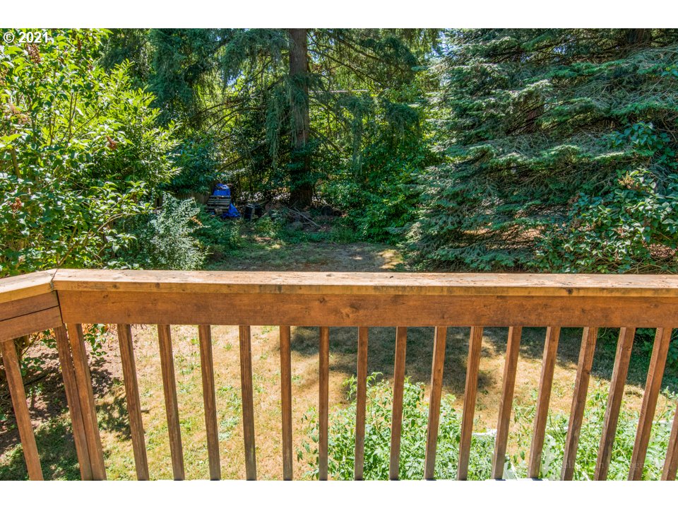 6545 Southwest Childs Road Lake Oswego, OR 97035 - Photo 6 of 18 Gallery Image 6