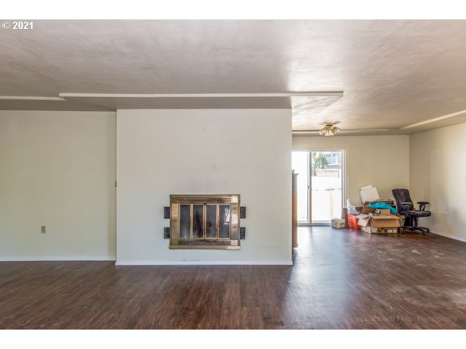 6545 Southwest Childs Road Lake Oswego, OR 97035 - Photo 7 of 18 Gallery Image 7