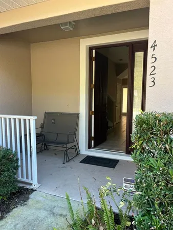$2,400 | 4523 Sunset Lane, Oviedo, FL 32765