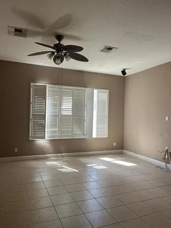 $2,400 | 4523 Sunset Lane, Oviedo, FL 32765