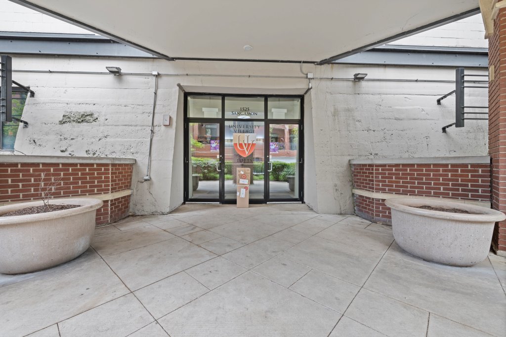 1525 South Sangamon Street, Unit 806 Chicago, IL 60608 - Photo 36 of 37