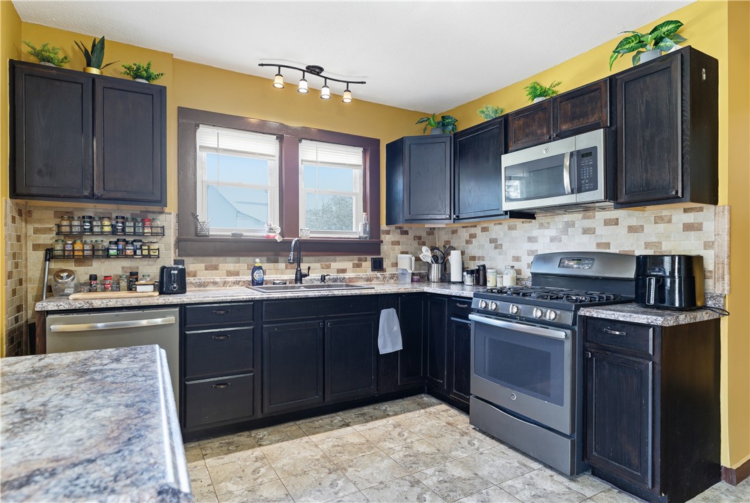 117 Reynolds Avenue Corning, NY 14830 - Photo 14 of 36