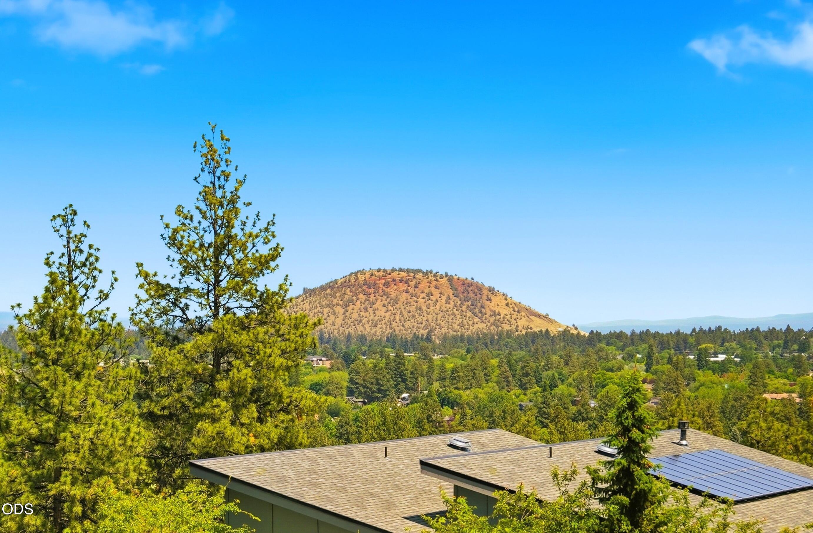 1738 Southwest Troon Avenue Bend, OR 97702 - Photo 36 of 38