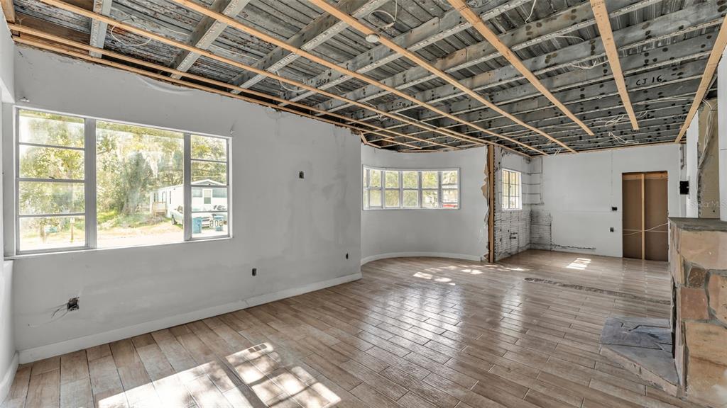 606 3rd Street Polk City, FL 33868 - Photo 8 of 38