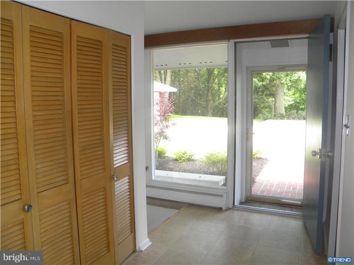 814 Chambers Rock Road Newark, DE 19711 - Photo 2 of 25