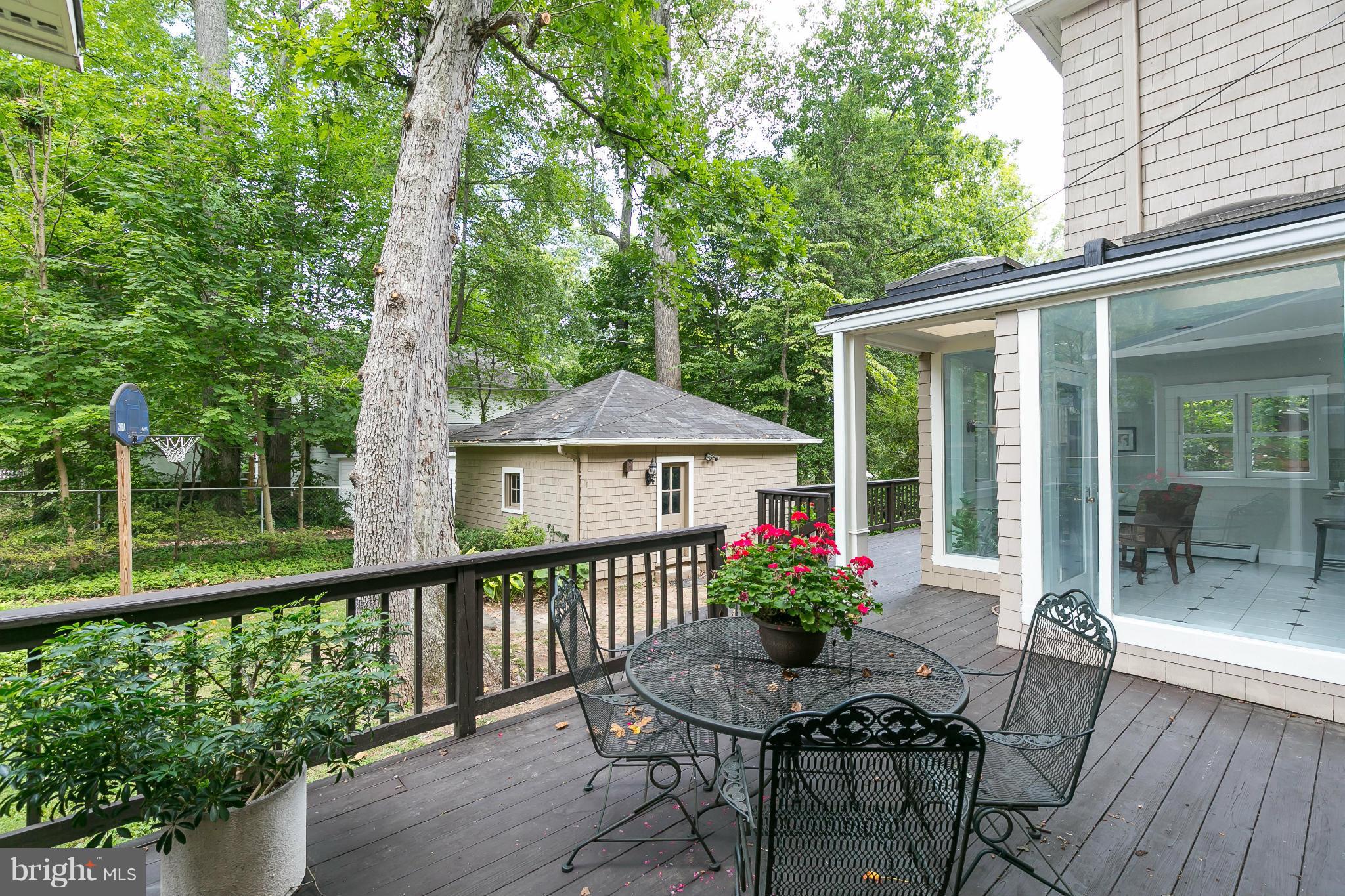 2306 Ken Oak Road Baltimore, MD 21209 - Photo 29 of 30 a view of a house with garden and sitting area