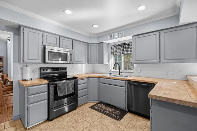 $690,000 | 3712 South Ritchey Road, Medical Lake, WA 99022