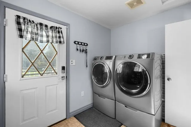 $690,000 | 3712 South Ritchey Road, Medical Lake, WA 99022