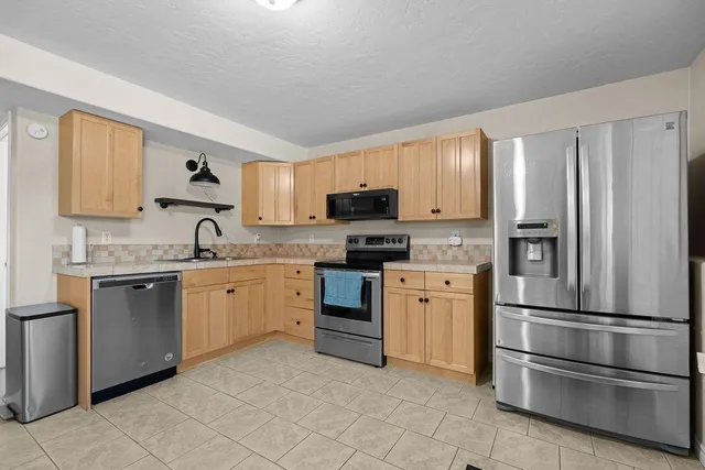 $690,000 | 3712 South Ritchey Road, Medical Lake, WA 99022