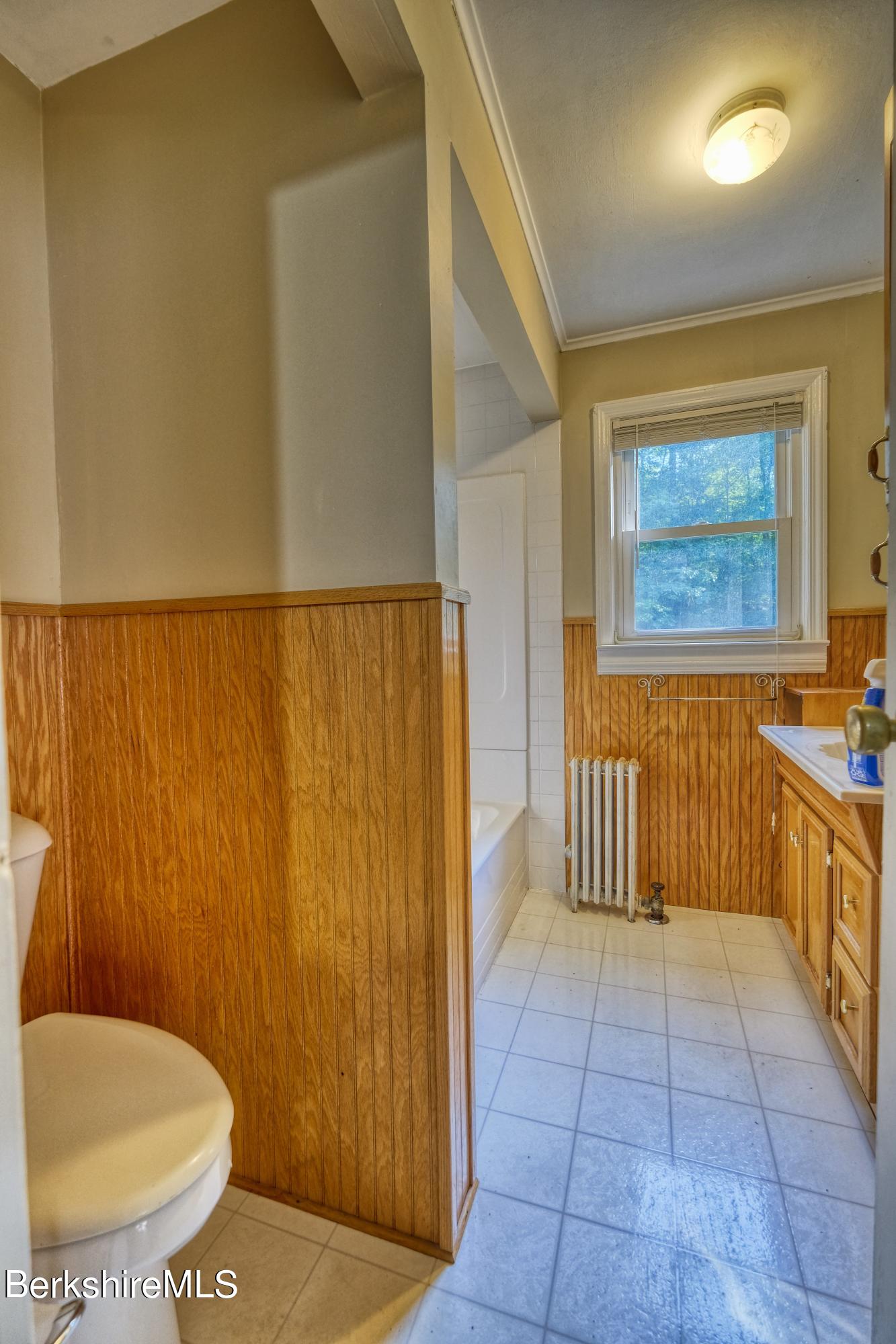 18 Gulf Road Lanesborough, MA 01237 - Photo 14 of 28 DSCF7715