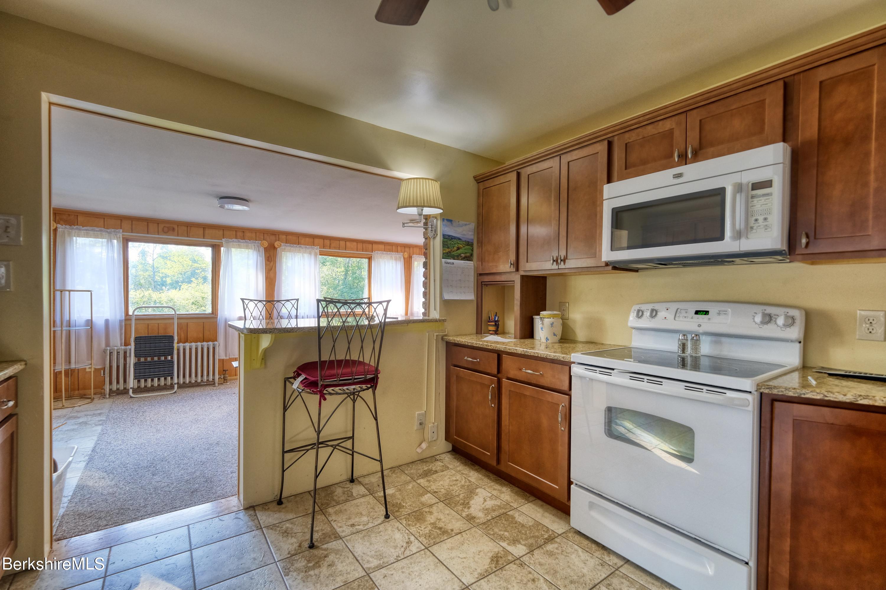 18 Gulf Road Lanesborough, MA 01237 - Photo 9 of 28 DSCF7703