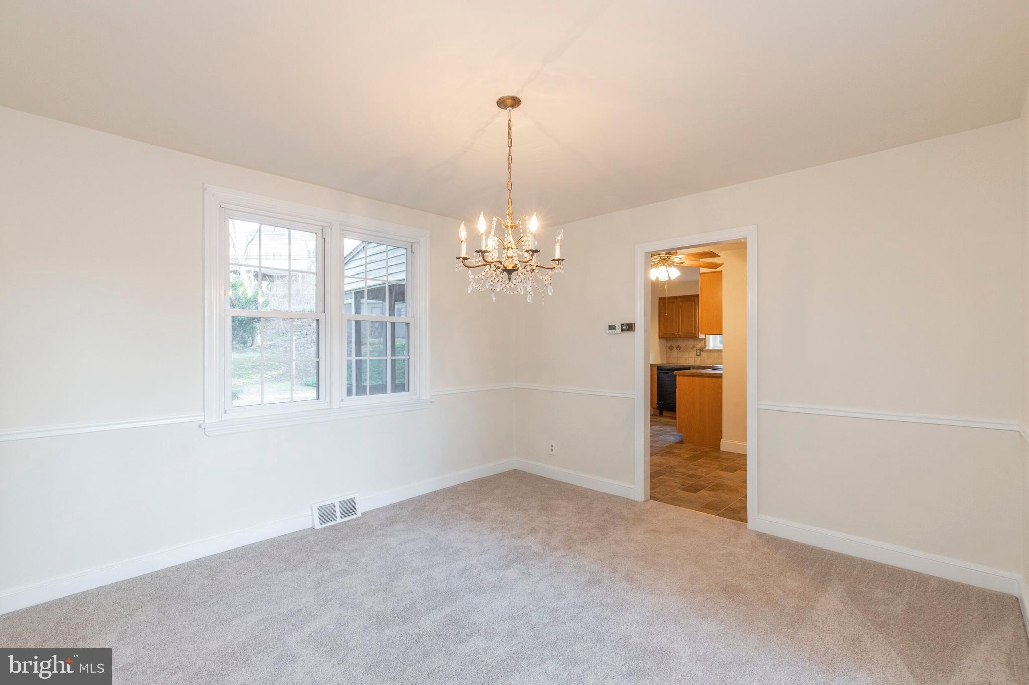 285 Friendship Road Drexel Hill, PA 19026 - Photo 12 of 30