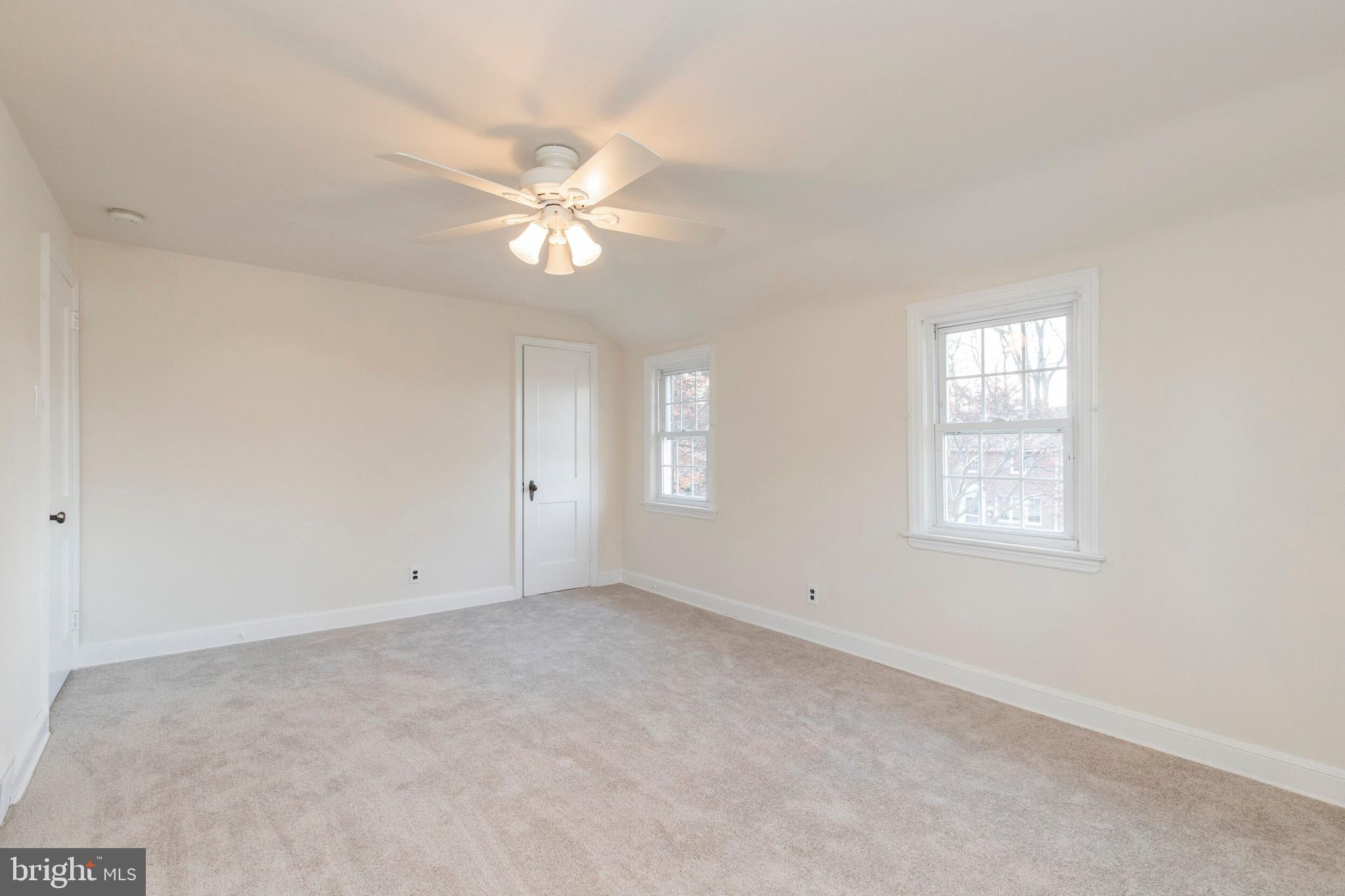 285 Friendship Road Drexel Hill, PA 19026 - Photo 18 of 30