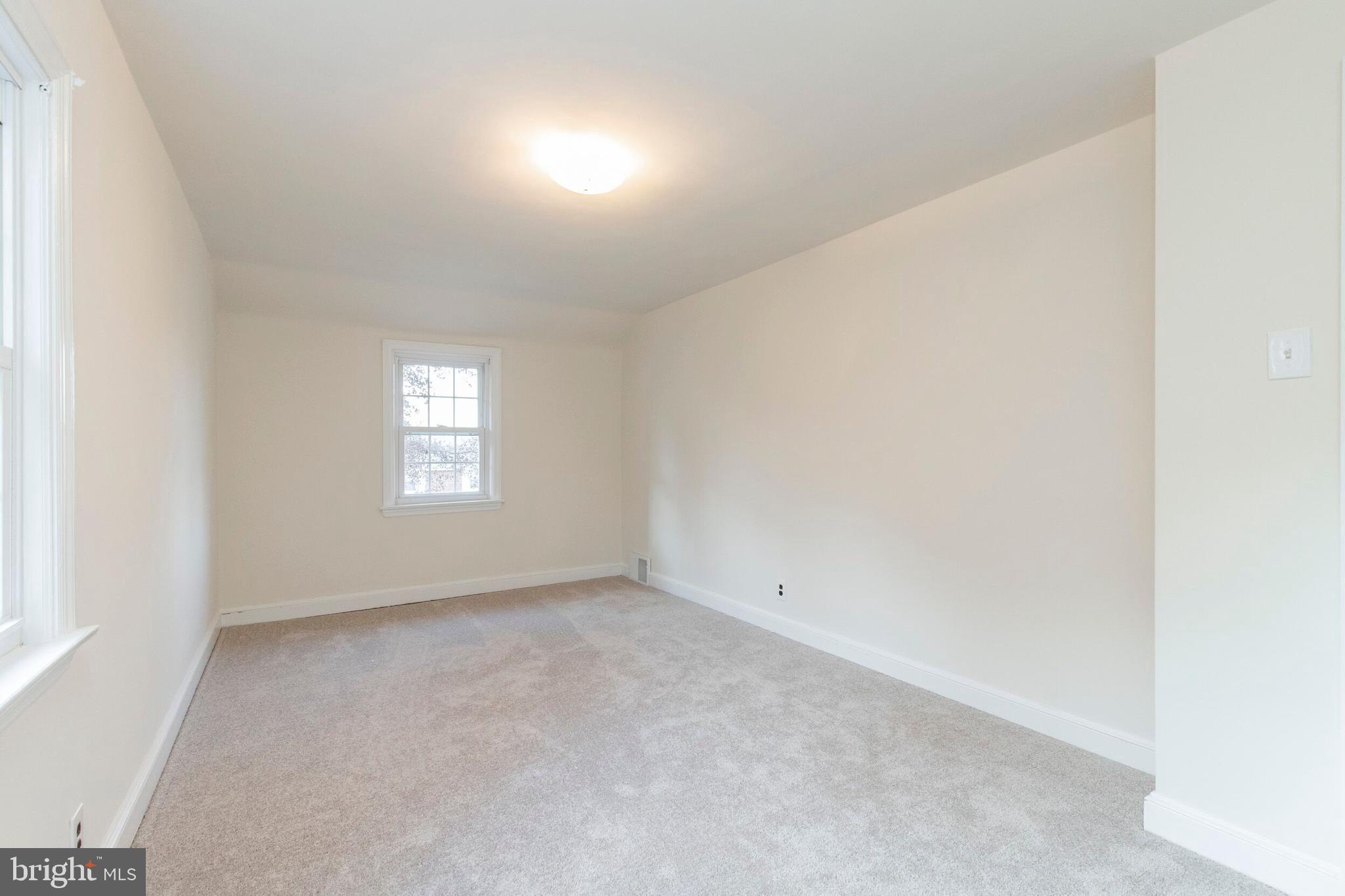285 Friendship Road Drexel Hill, PA 19026 - Photo 22 of 30
