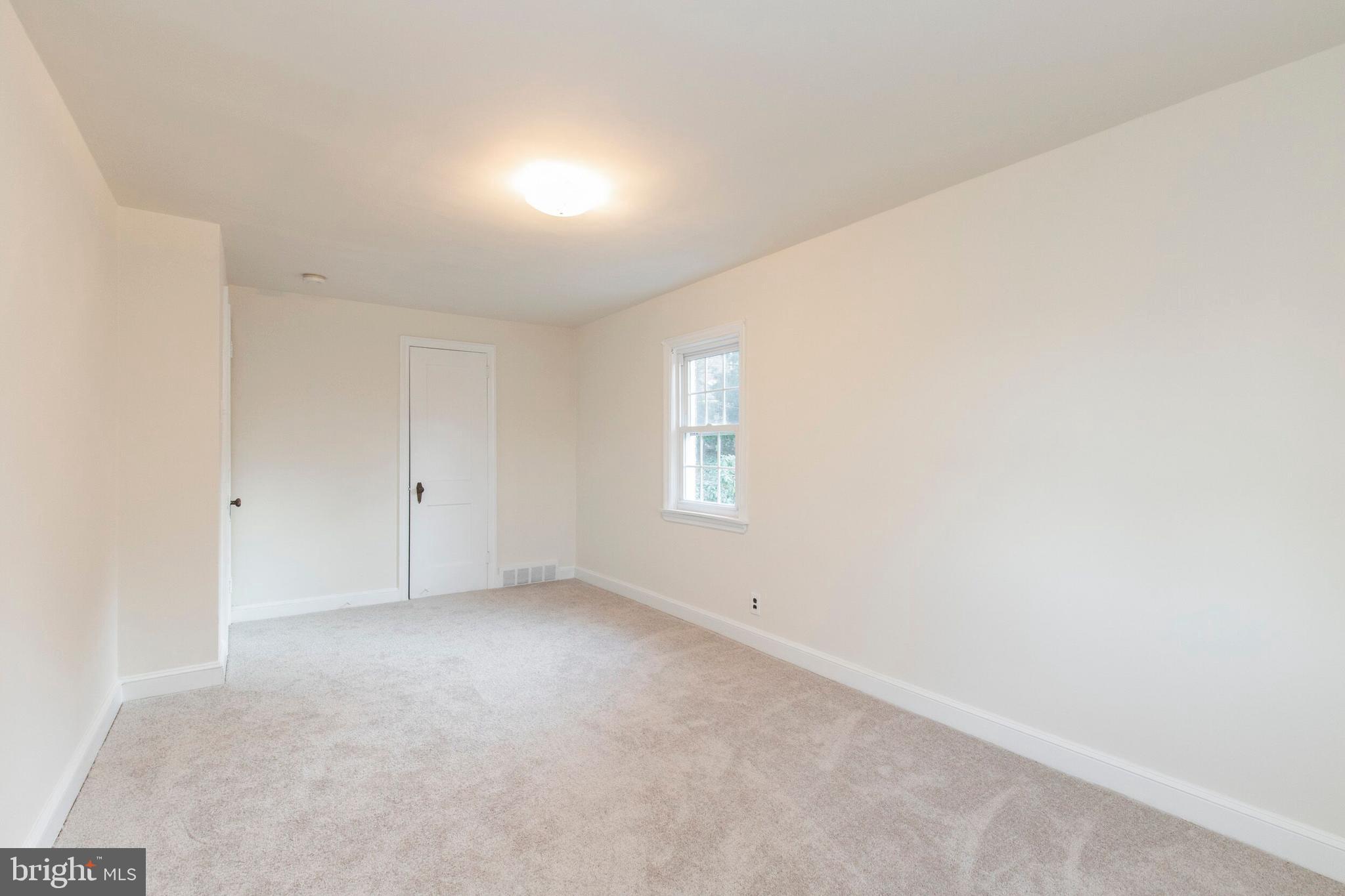 285 Friendship Road Drexel Hill, PA 19026 - Photo 23 of 30