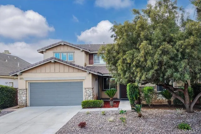 $3,700 | 36071 Horseshoe Court, Wildomar, CA 92595