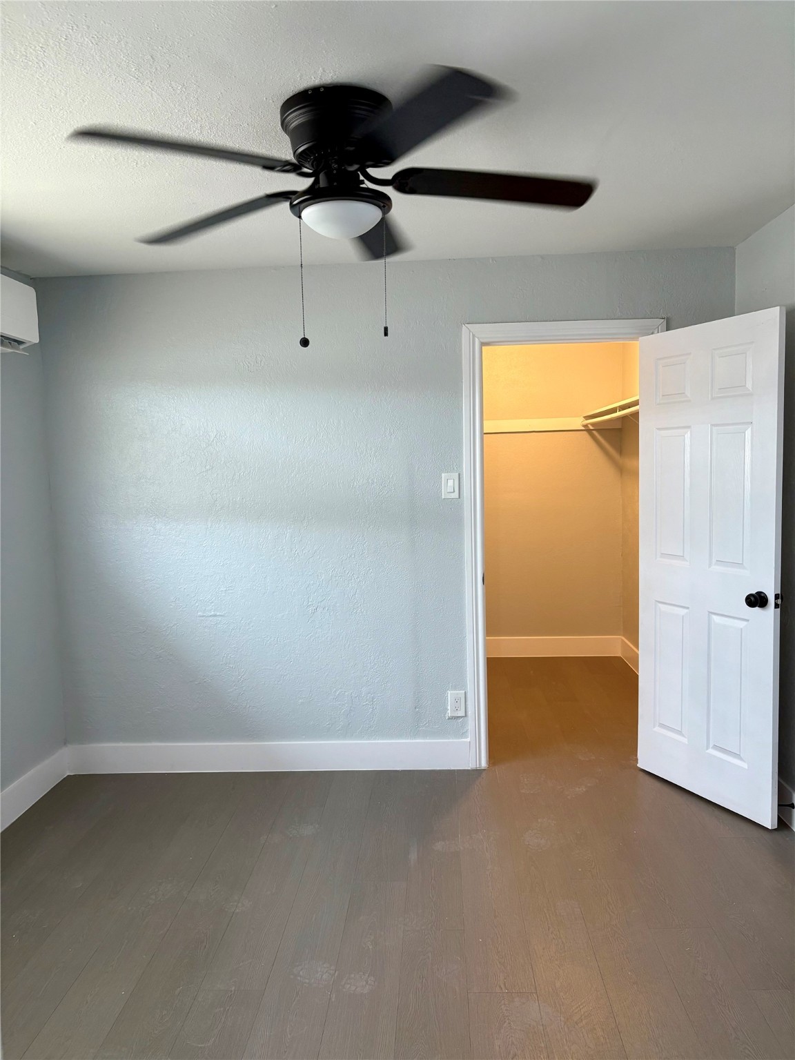 1125 Ann, Unit 11 Pasadena, TX 77506 - Photo 4 of 13 a view of an empty room