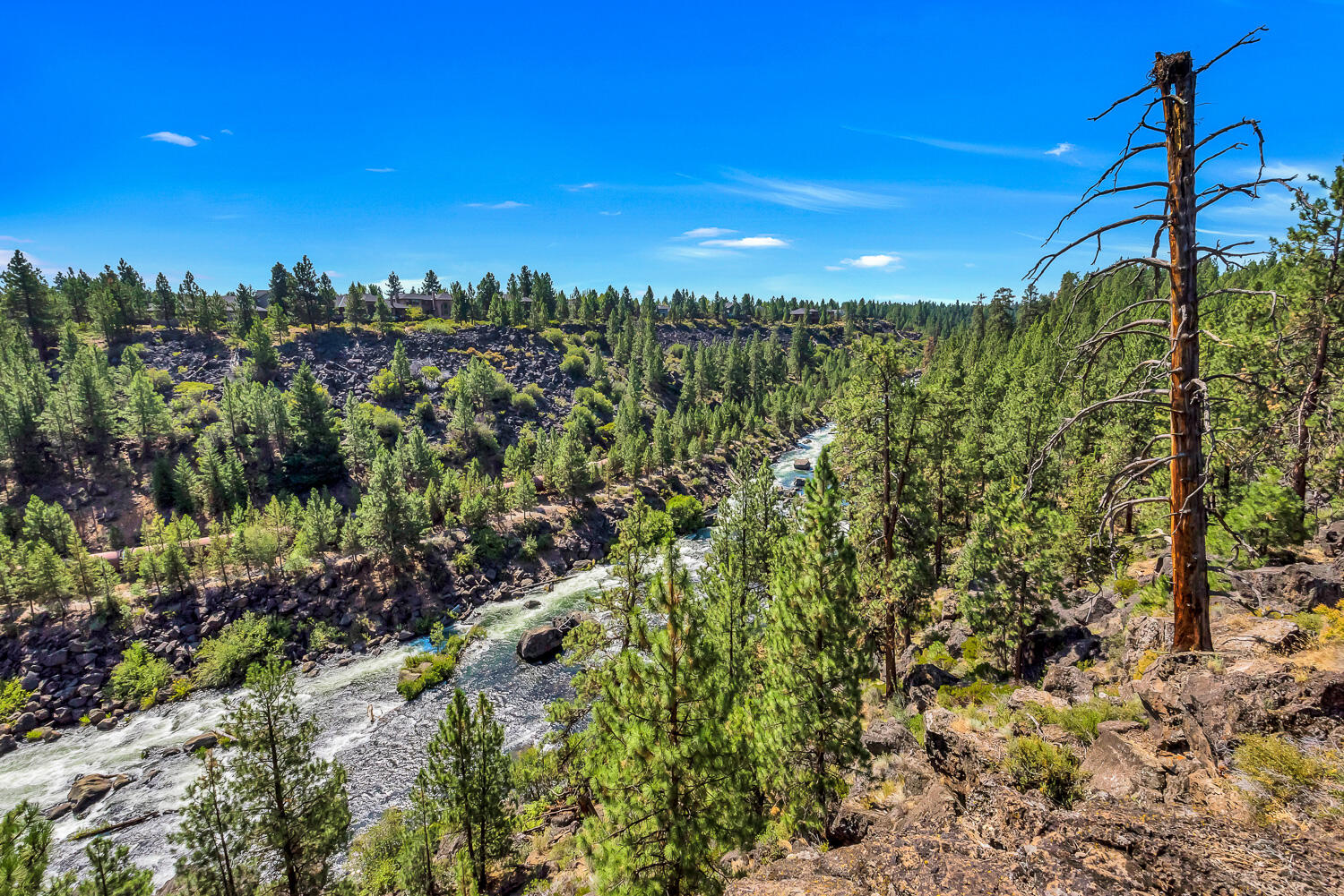 19666 Sunshine Way Bend, OR 97702 - Photo 30 of 31 Community path overlooking River