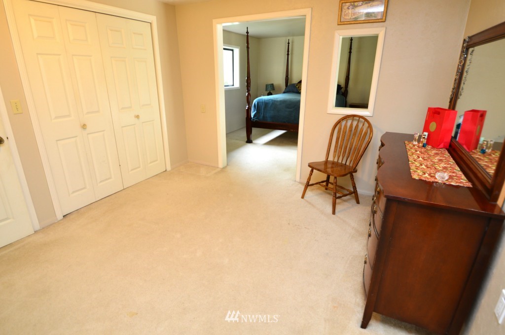 25665 Lake Fenwick Road Kent, WA 98032 - Photo 11 of 23 Gallery Image 11