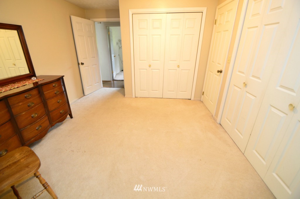 25665 Lake Fenwick Road Kent, WA 98032 - Photo 12 of 23 Gallery Image 12