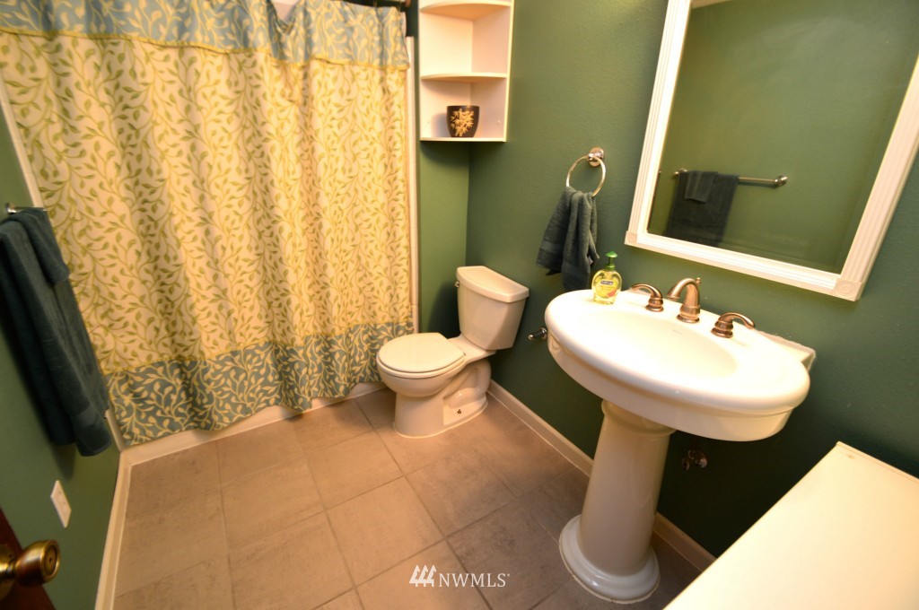 25665 Lake Fenwick Road Kent, WA 98032 - Photo 16 of 23 Gallery Image 16