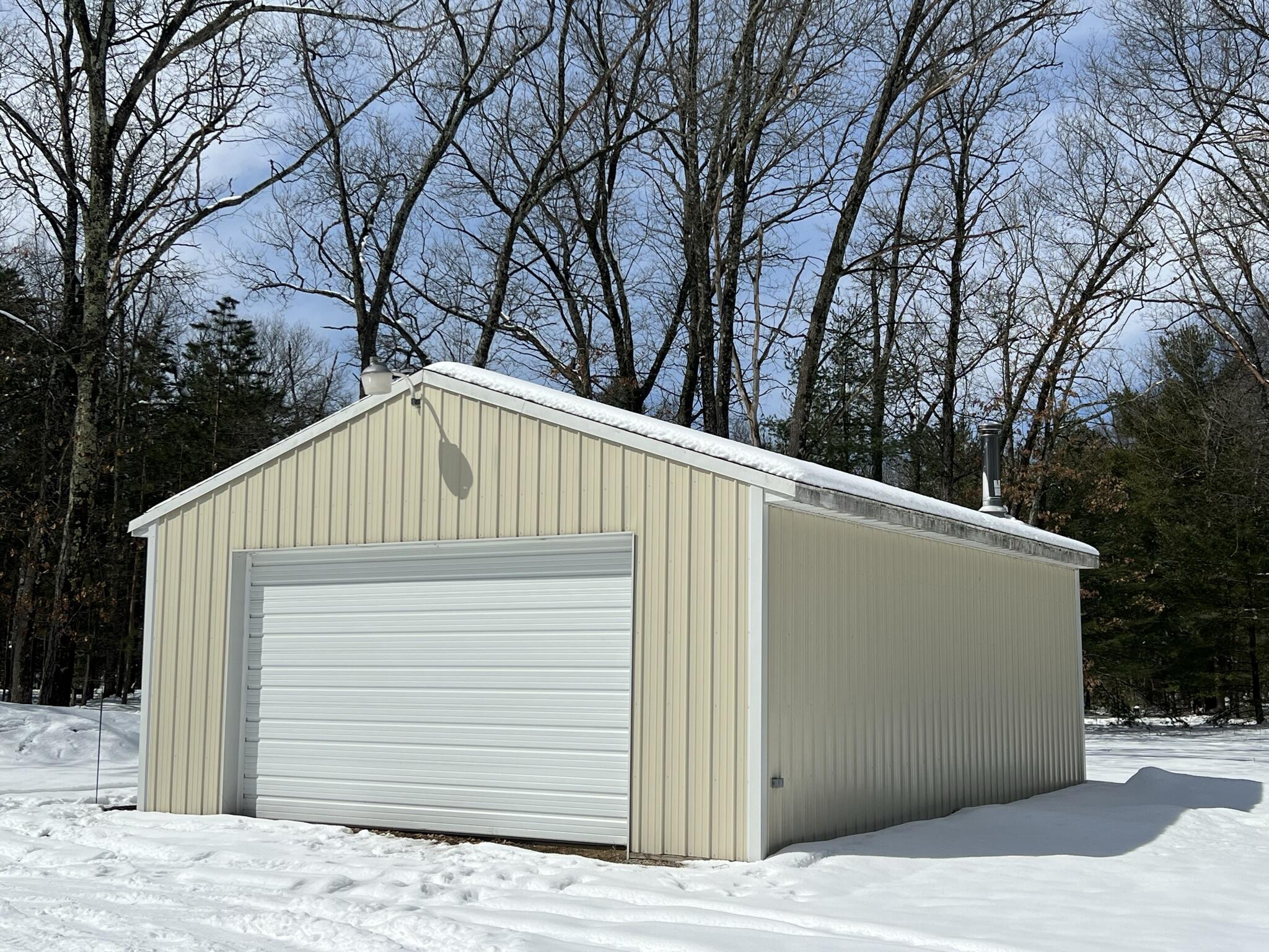 1150 Seaman Road Wellston, MI 49689 - Photo 3 of 20 IMG_3776