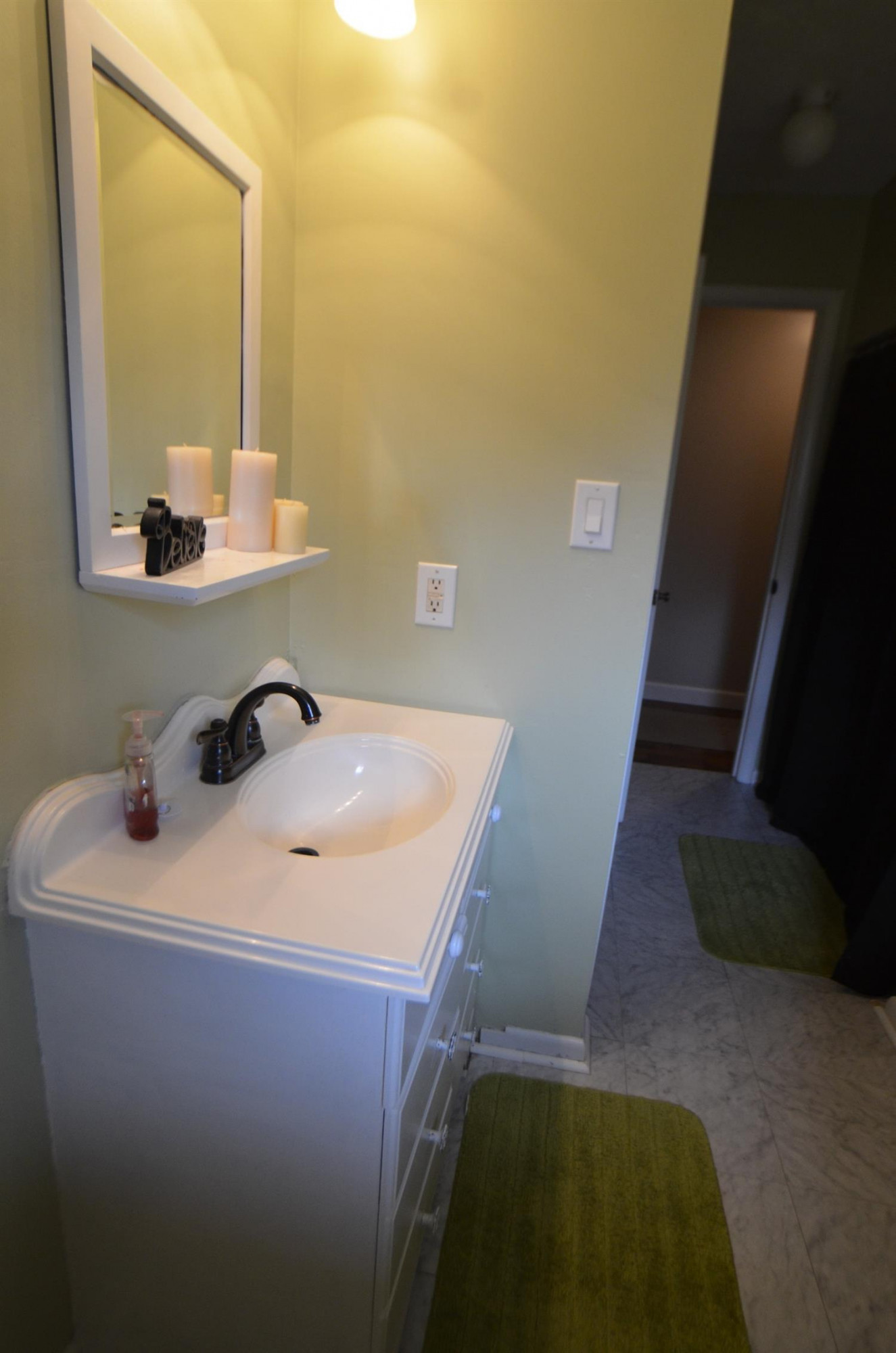 100 Conrad Estates Road Irvine, KY 40336 - Photo 8 of 25 Large full Bath has updated vanity!