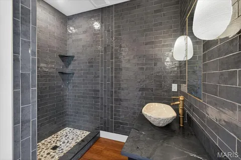 $4,850,000 | 5795 Lindell Boulevard, St. Louis, MO 63112