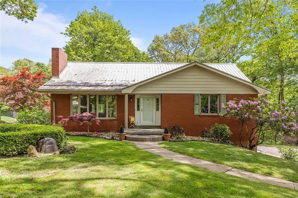 136 Whippoorwill Road Burgettstown, PA 15021 - Photo 1 of 35 Gallery Image 1